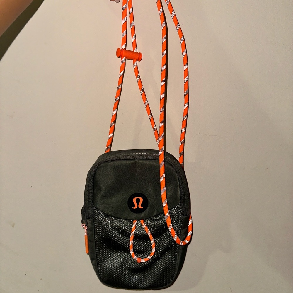 Lululemon crossbody